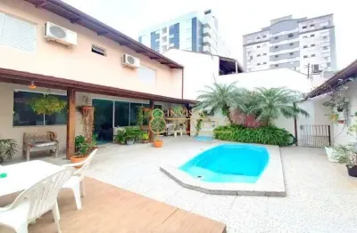 Casa com 5 quartos à venda na Rua José de Lyra Telles, 70, Barreiros, São José