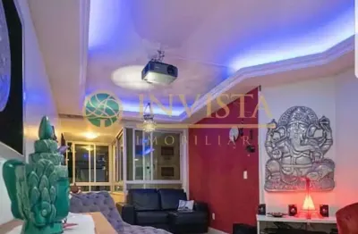 À venda no centro de florianópolis! apartamento com 3 quartos, 2 suítes e 1 vaga de garagem.