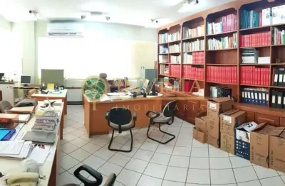 À venda | sala comercial de 49 m² em andar alto - centro, em florianópolis.