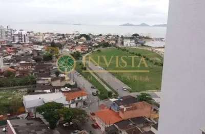 Apartamento com 3 suítes e 3 vagas à venda no balneário do estreito.