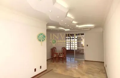 Vista mar com terraço privativo e 2 vagas de garagem à venda no estreito