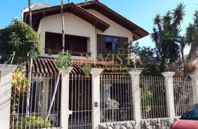 Casa residencial e comercial para locação no balneário, florianópolis.
