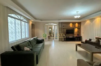 Alto padrão, 4 quartos, piscina, área de lazer com sinuca e ofurô para locação no bairro Jardim Atlântico.