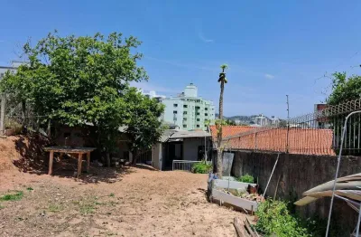Terreno à venda na Rua Araci Vaz Callado, 1636, Estreito, Florianópolis