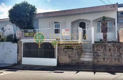À venda | 320 m², 4 quartos, edícula e 3 vagas de garagem - capoeiras, em florianópolis.