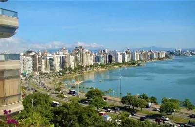 À venda | 264 m², sacada, vista mar, 4 quartos e 2 vagas - agronômica, beira mar, em florianópolis.