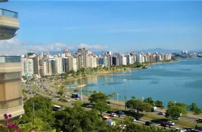 À venda | 264 m², sacada, vista mar, 4 quartos e 2 vagas - agronômica, beira mar, em florianópolis.