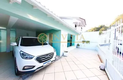 Casa com 2 quartos à venda, próxima à ufsc com 2 vagas - saco dos limões, em florianópolis.