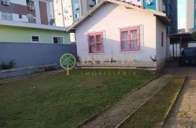 Terreno à venda na Rua Nelson Silva, 80, Barreiros, São José
