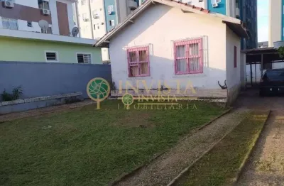 Terreno à venda na Rua Nelson Silva, 80, Barreiros, São José