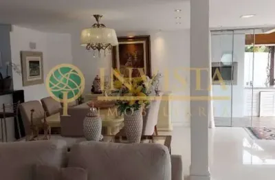 À venda | 329 m², alto padrão, semi mobiliado, 4 quartos sendo 2 suítes e 3 vagas de garagem - bairro santa mônica, em florianópolis.