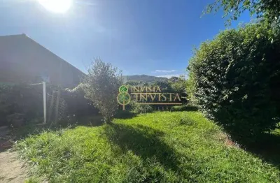 Excelente localização! casa à venda com amplo terreno no bairro campeche.