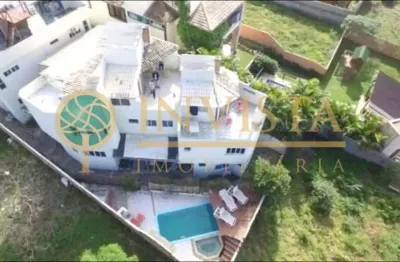 Oportunidade de investimento! pousada com 700m², piscina e 6 quartos - à venda na praia do campeche.