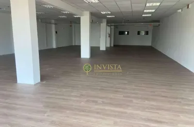 Sala Comercial com 250 m² e 2 vagas - Locação no bairro Saco Grande.