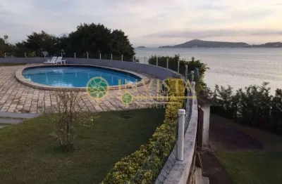 À venda | 136 m², Duplex, Churrasqueira, Vista Mar e 3 quartos - Bom Abrigo, em Florianópolis.