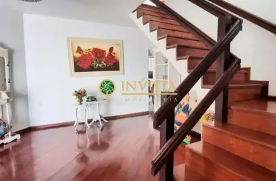 À venda | 2 pavimentos, 259 m², terraço, 5 quartos e edícula - estreito, em florianópolis.