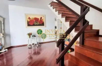 À venda | 2 pavimentos, 259 m², terraço, 5 quartos e edícula - estreito, em florianópolis.
