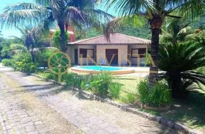 Casa em condomínio fechado - à venda no pântano do sul.
