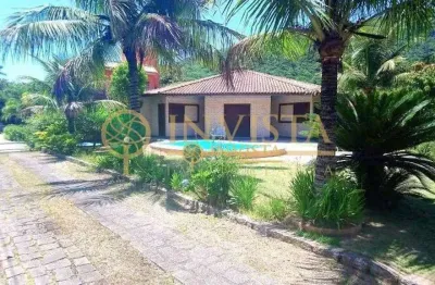 Casa em condomínio fechado - à venda no pântano do sul.