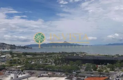 Vista mar, 2 vagas e localização privilegiada no centro de florianópolis.