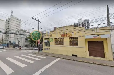 No centro da cidade, casa comercial com 6 salas alugadas. rentabilidade garantida!
