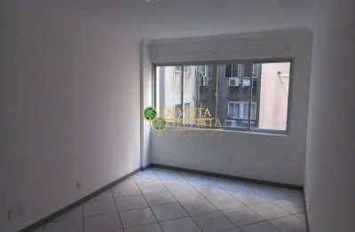 Apartamento com 3 quartos à venda no centro de florianópolis.