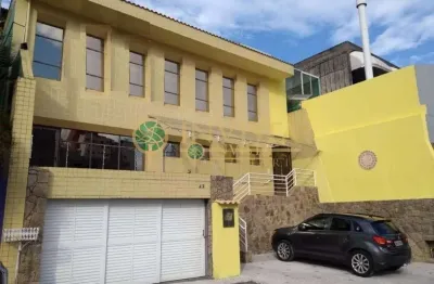 Á venda | 400m² de área privativa, 8 salas, 3 vagas de garagem - centro de florianópolis