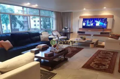 Apartamento com 224m², 4 quartos, hidromassagem e 2 vagas de garagem.