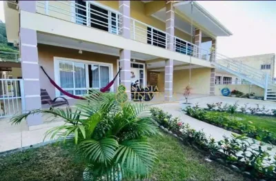 À venda | 340 m², semi mobiliado, 3 quartos, sacada e 2 vagas de garagem - governador celso ramos.