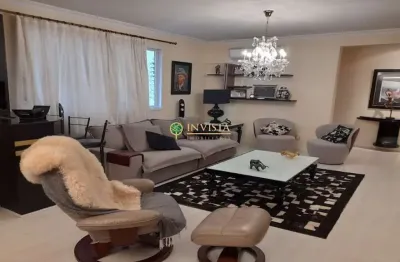 À venda | 149 m², dependência de empregada, 3 quartos e 1 vaga de garagem - próximo ao colégio catarinense, no centro, em florianópolis.