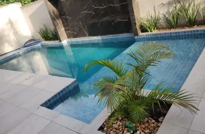 Casa com 4 quartos e piscina no bairro ingleses, em florianópolis/sc.