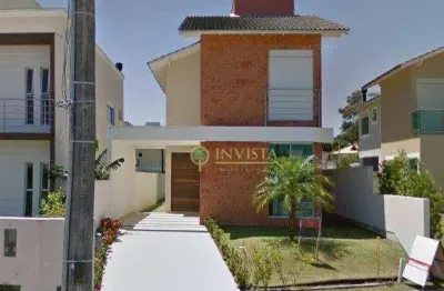 À venda | 173 m², Àrea de Churrasqueira com Piscina externa, 4 quartos e 2 vagas de garagem - Cachoeira do Bom Jesus, em Florianópolis.