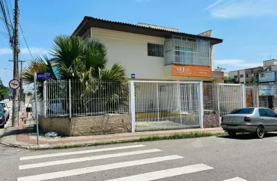 Casa comercial á venda no bairro campinas em florianópolis