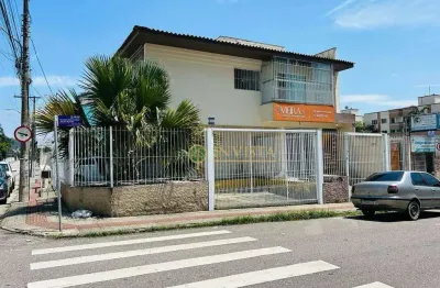 Casa comercial á venda no bairro campinas em florianópolis