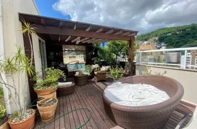 Duplex, terraço, espaço gourmet, 3 quartos e 2 vagas à venda próximo ao beiramar shopping.