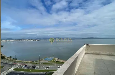 Duplex com terraço e vista mar, 2 suítes e 4 vagas à venda ao lado do beiramar shopping.