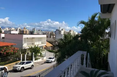 À venda | 175m² , 4 quartos, 2 vagas de garagem - próximo ao beira mar shopping