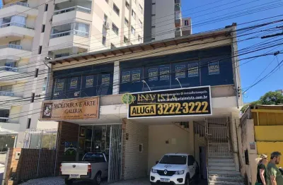 À venda | casa comercial com 555m² - av. hercílio luz, centro de florianópolis.