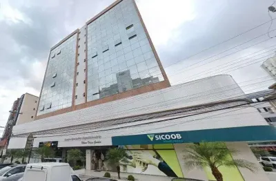 Sala comercial com vista mar e 1 vaga de garagem à venda no Estreito.