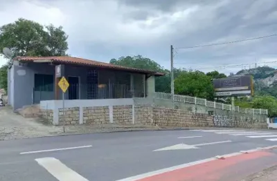 À venda | localizada em ponto estratégico, 767 m², próxima da ufsc - saco dos limões, em florianópolis.