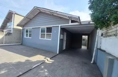 Locação | 162 m², 3 quartos, edícula e 2 vagas - abraão, em florianópolis.