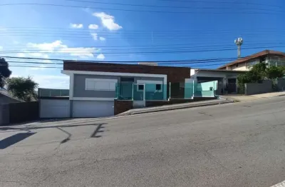 À venda | terraço com vista mar, piscina e espaço gourmet, 4 suítes e 6 vagas de garagem -  centro de florianópolis.