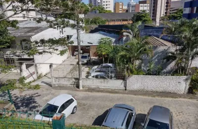 Terreno com viabilidade comercial e residencial, com 423m² à venda no centro próximo ao beiramar shooping