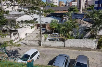 Terreno com viabilidade comercial e residencial, com 423m² à venda no centro próximo ao beiramar shooping