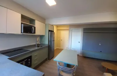 À venda | 46 m², mobiliado e 1 quarto, próximo ao ticen - centro de florianópolis.