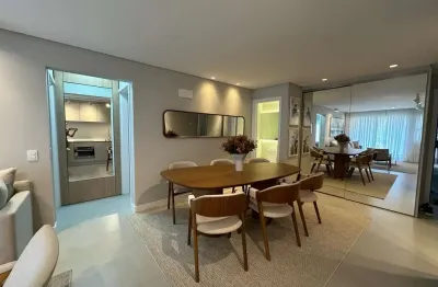 Cobertura Duplex com terraço e 3 quartos à venda em Florianópolis/SC.