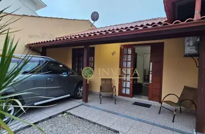 Á venda | 150 m², 4 quartos e 2 vagas de garagem - balneário do estreito, em florianópolis.