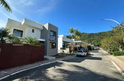 À venda | casa em condomínio fechado de alto padrão com 4 suítes - cachoeira do bom jesus - florianópolis.