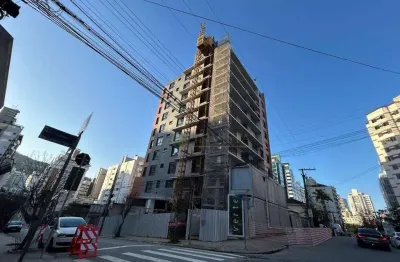 Novo  3 suítes , 152 m² e 3 vagas de garagem + hobby box - centro, em florianópolis.