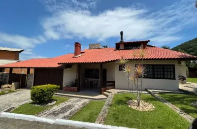 À venda | 226 m², condomínio fechado, 3 quartos e espaço gourmet com churrasqueira - sambaqui, em florianópolis.